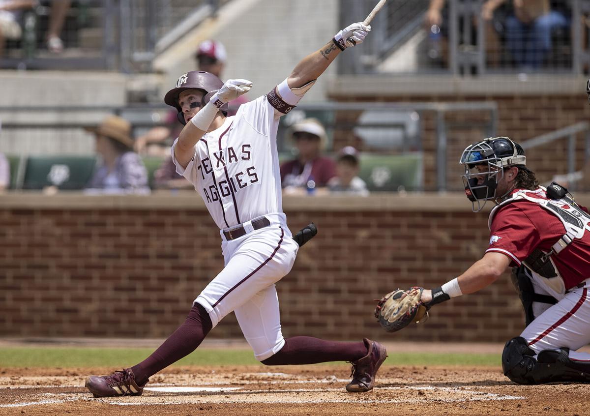 Texas A&M baseball goes on the offensive in midweek win, Sports