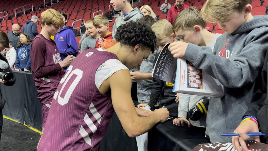 Andre Gordon autographs