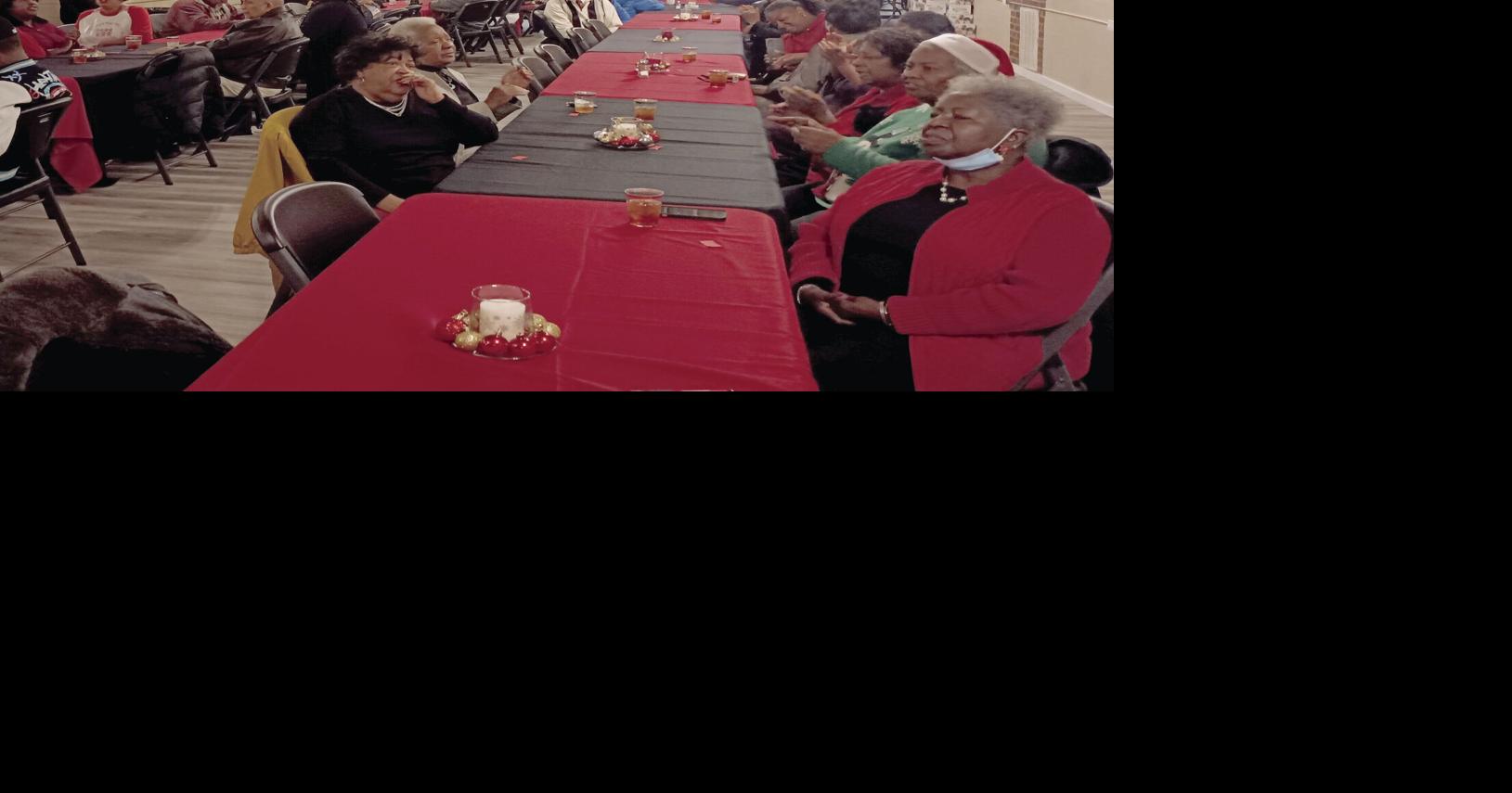 Seniors reunite for Christmas | News | mydailyrecord.com