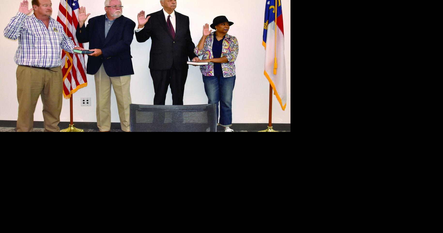 New elections board sworn in | Multimedia | mydailyrecord.com