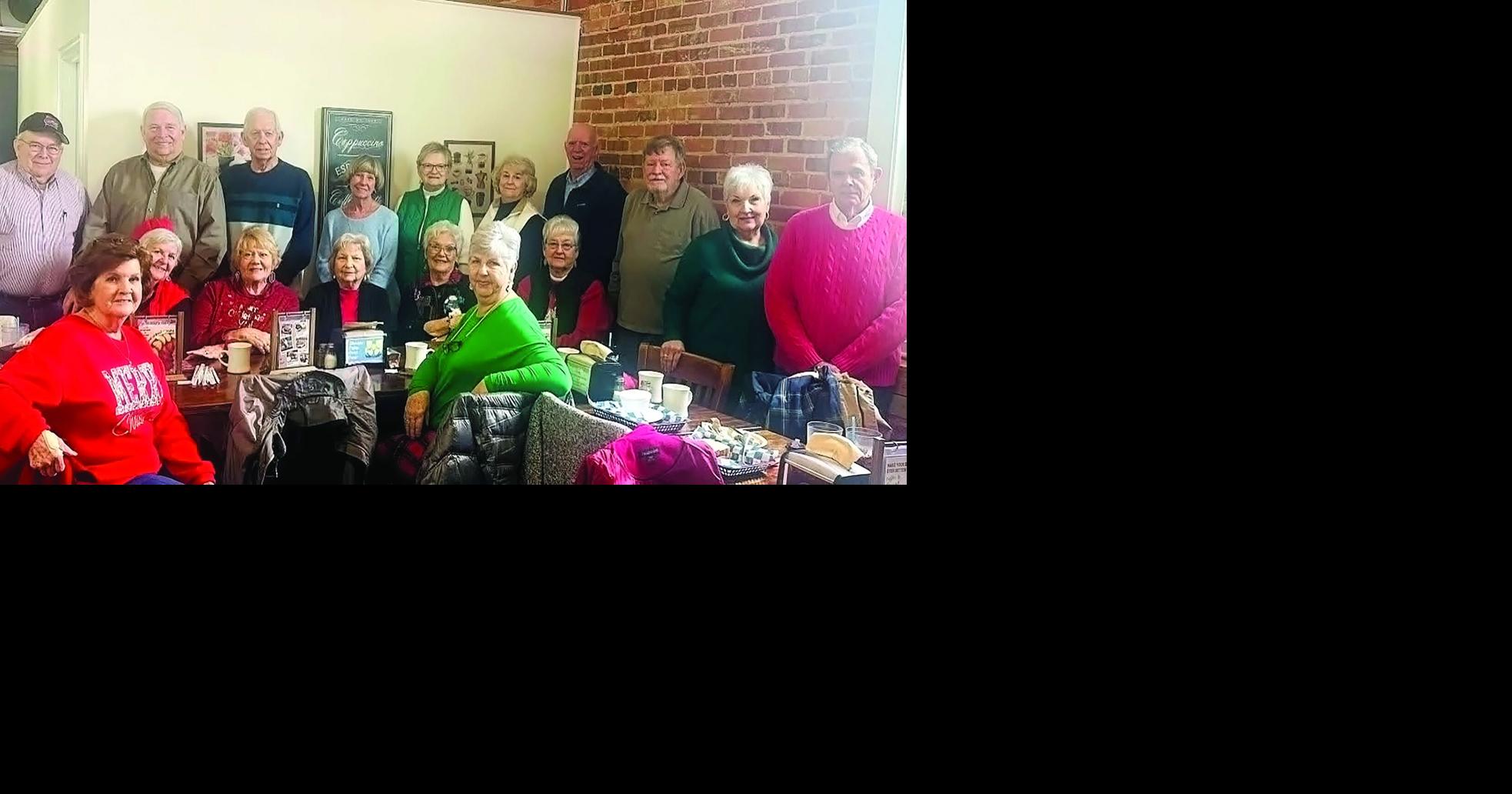 Former classmates gather for Christmas coffee | Multimedia ...