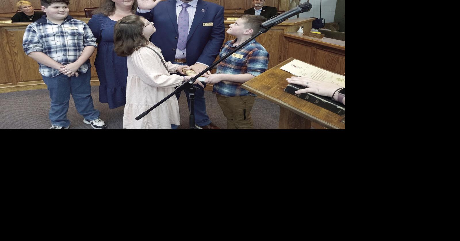 Angier's new mayor, commissioners take oath Local News