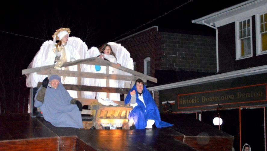 Photo Gallery 2015 Denton Holiday Parade Photos