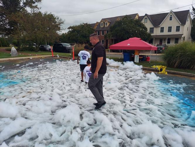 Rainbows overtake rainy weather at Kent Goes Purple Color Fun Run ...