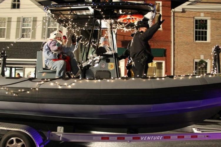 Centreville Christmas Parade Featured