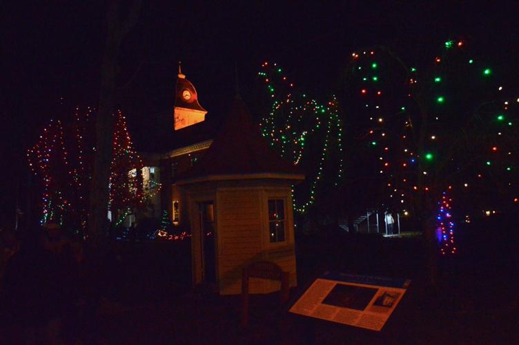 Photo Gallery 2015 Denton Holiday Parade Photos