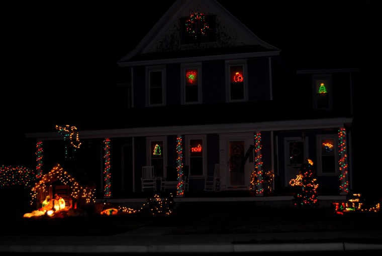 Holiday lights in Denton Featured