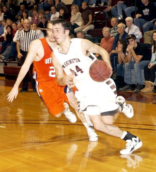 Former College Cager Is Globetrotters Newest Foe College