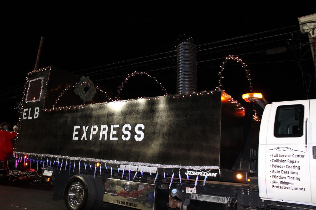 Parade Tree Decorating Winners Announced News Myeasternsmd Com Centreville Christmas Parade 2017