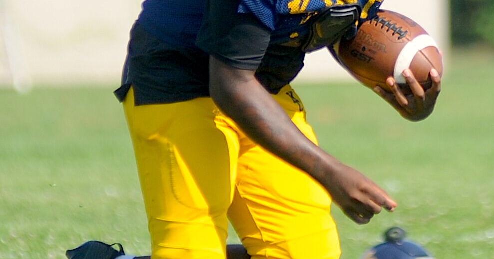 Tue, Trojans seeking forward progress