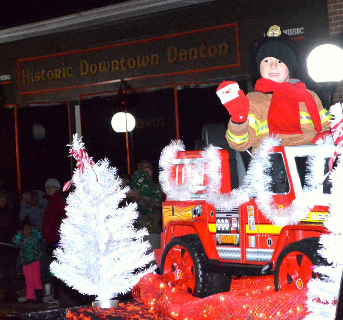 Photo Gallery 2015 Denton Holiday Parade Photos