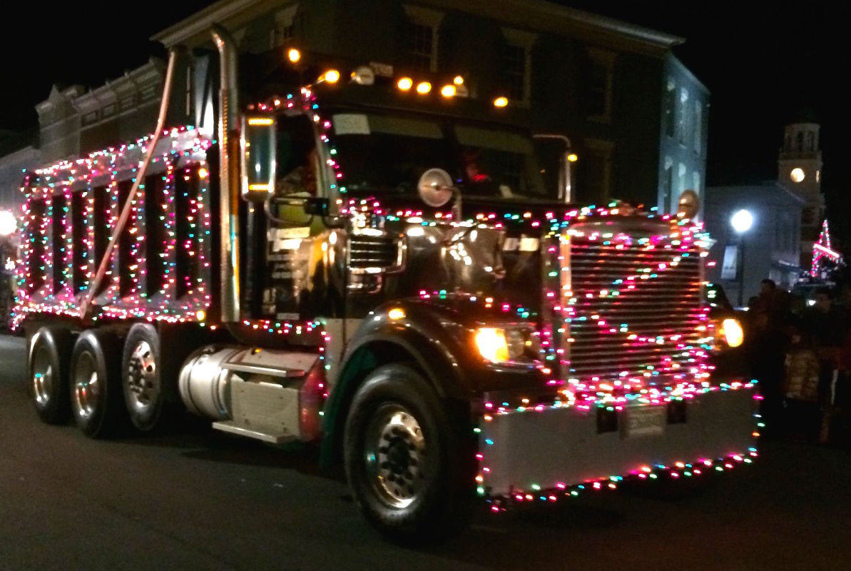 Cambridge opens the holidays with Christmas parade Dorchester County