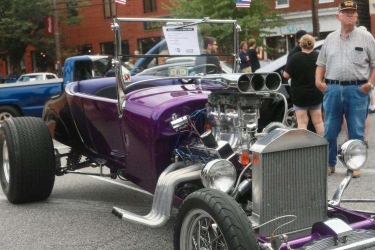Car show on High Street Spotlight