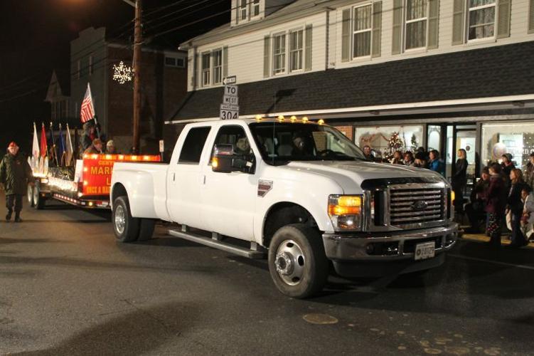 Centreville Christmas Parade Featured