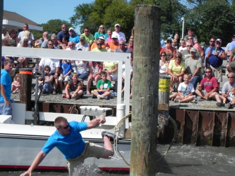 Boatdocking contest draws crowd to Taylors Island Dorchester County