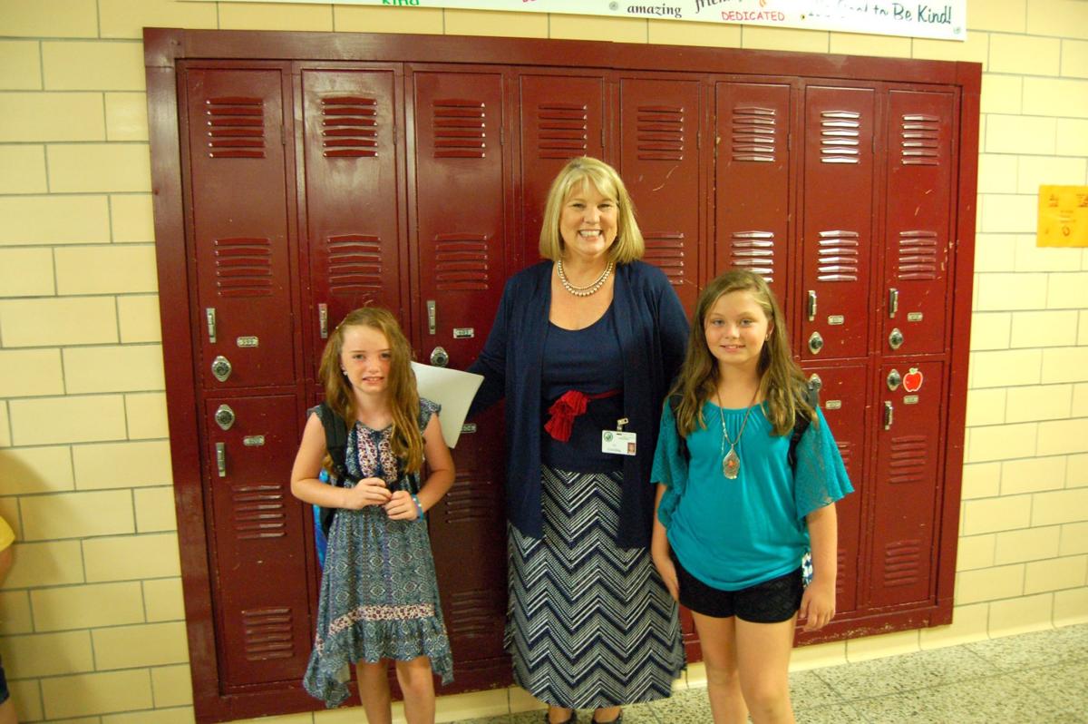 Kent County starts school 2016 Gallery