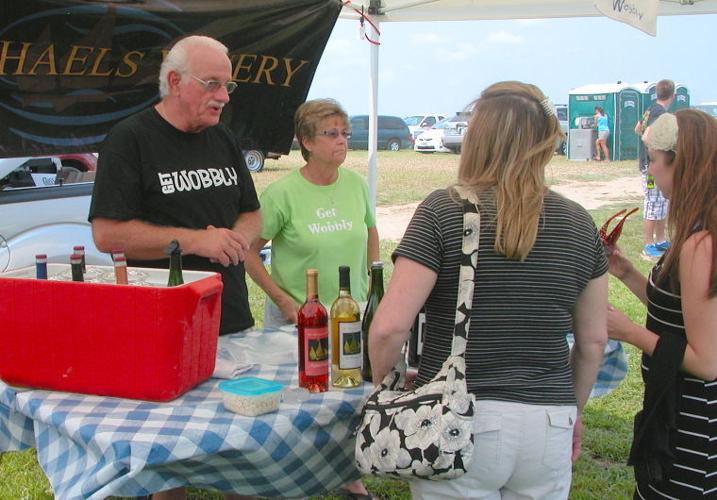 Crowd turns out for Sudlersville Peach Festival Queen Annes County