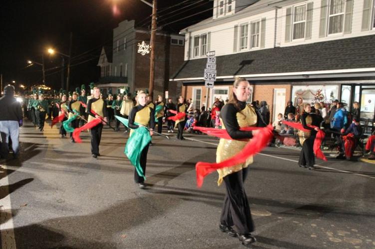Centreville Christmas Parade Featured