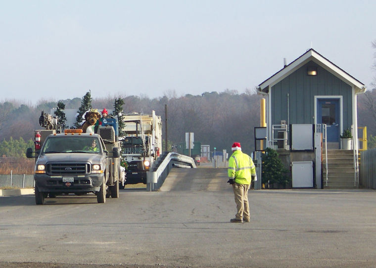 Midshore landfill opens second cell News