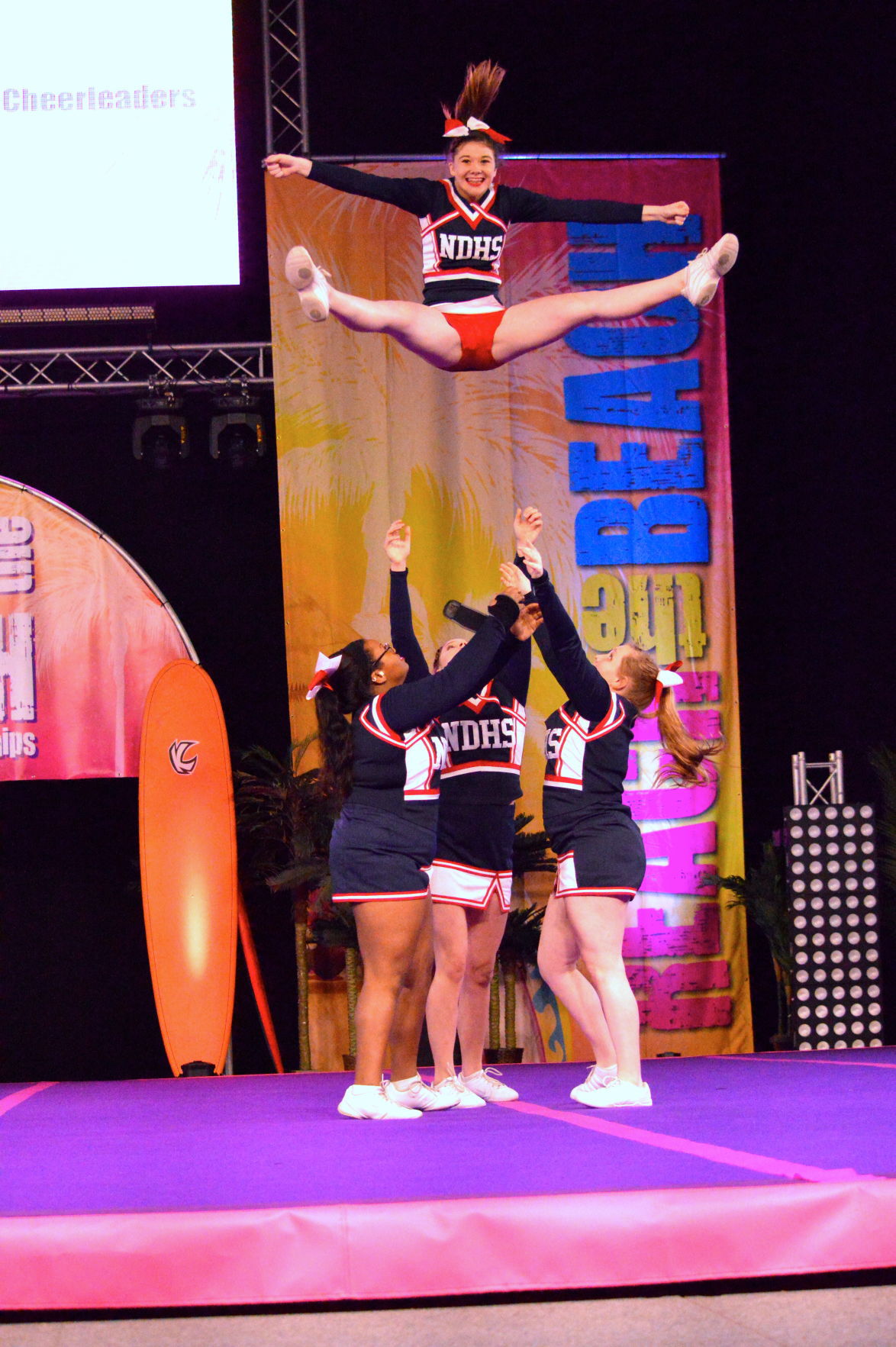Eagles Soar To U S Finals News Myeasternsmd North Dorchester Cheer Reach The Beach