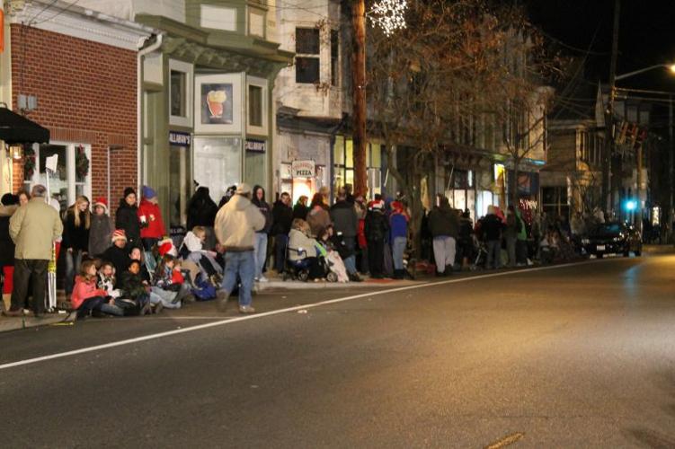 Centreville Christmas Parade Featured