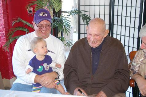 Hall of Famer Art Donovan helps raise funds for sick kids, Queen Annes  County