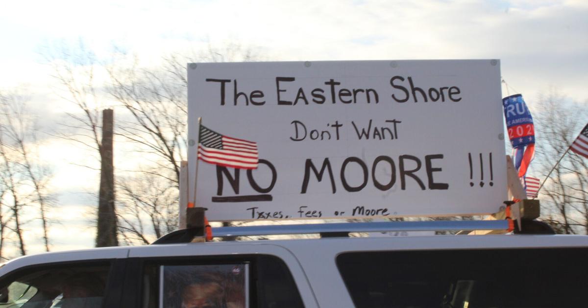 'No Moore' versus 'Yes to Wes': Residents rally in Cambridge as ...