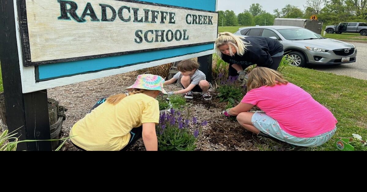 Radcliffe Creek School hosts annual Beautification Day Community