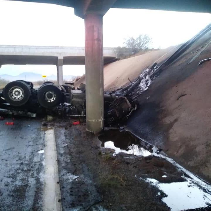 Fatal semi rollover near Bowie - Vimarsana News