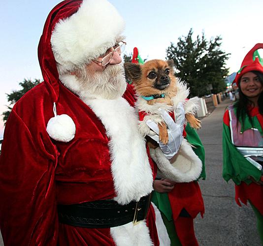 Holiday light parade ushers in season in Sierra Vista Local News