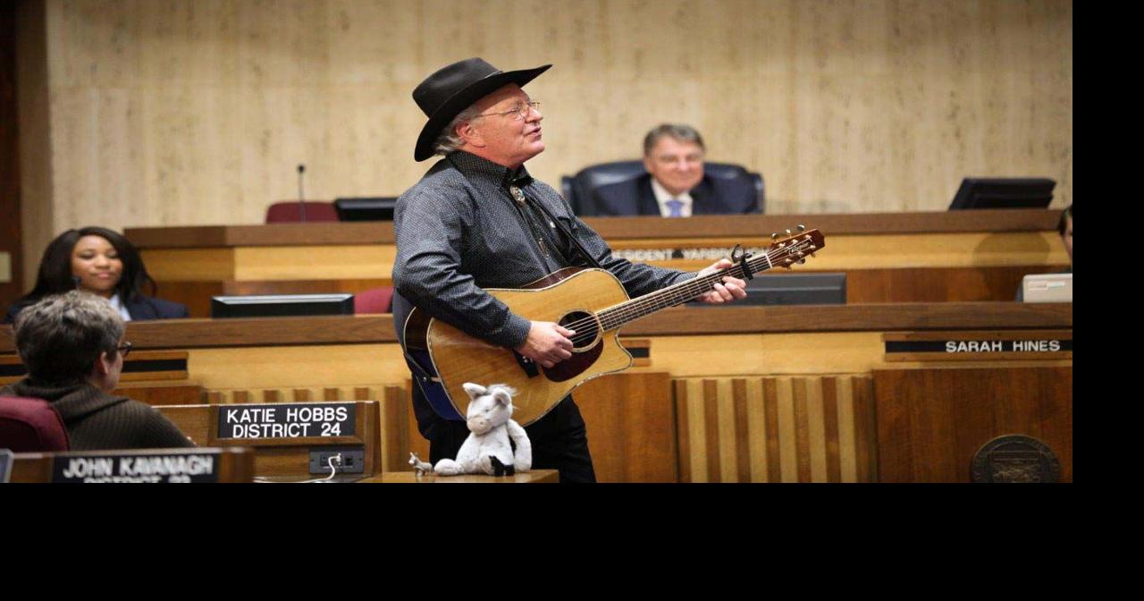 Rex Allen Jr. ends his career where it all began | Willcox Range News ...