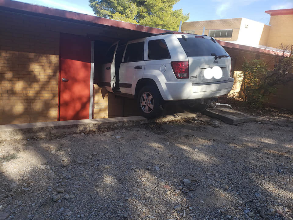 No charges in vehicle accident that damaged county building Bisbee