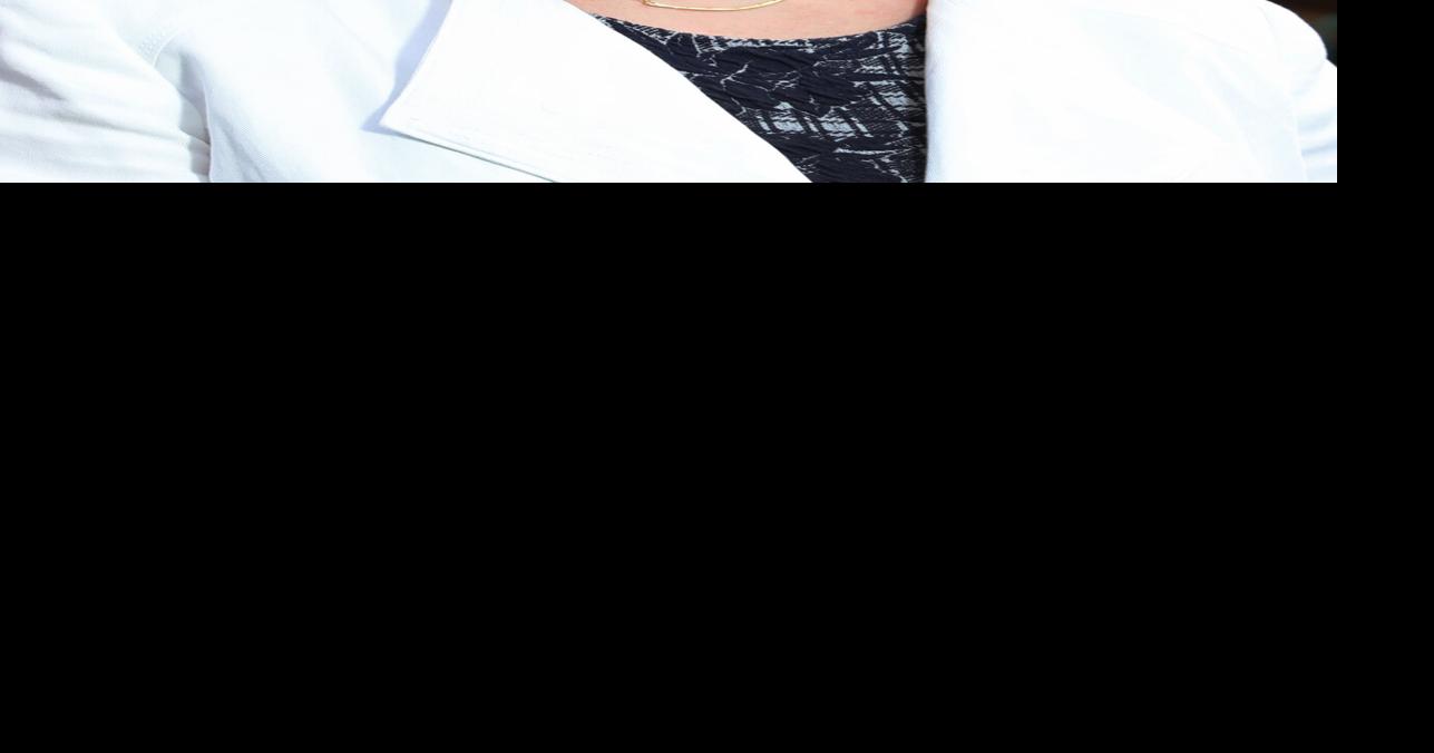 Sierra Vista Assistant City Manager Victoria Yarbrough receives