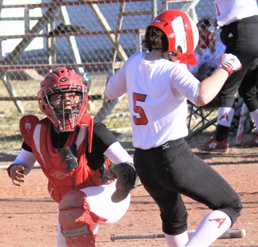 Bisbee softball gets first win; baseball drops second straight