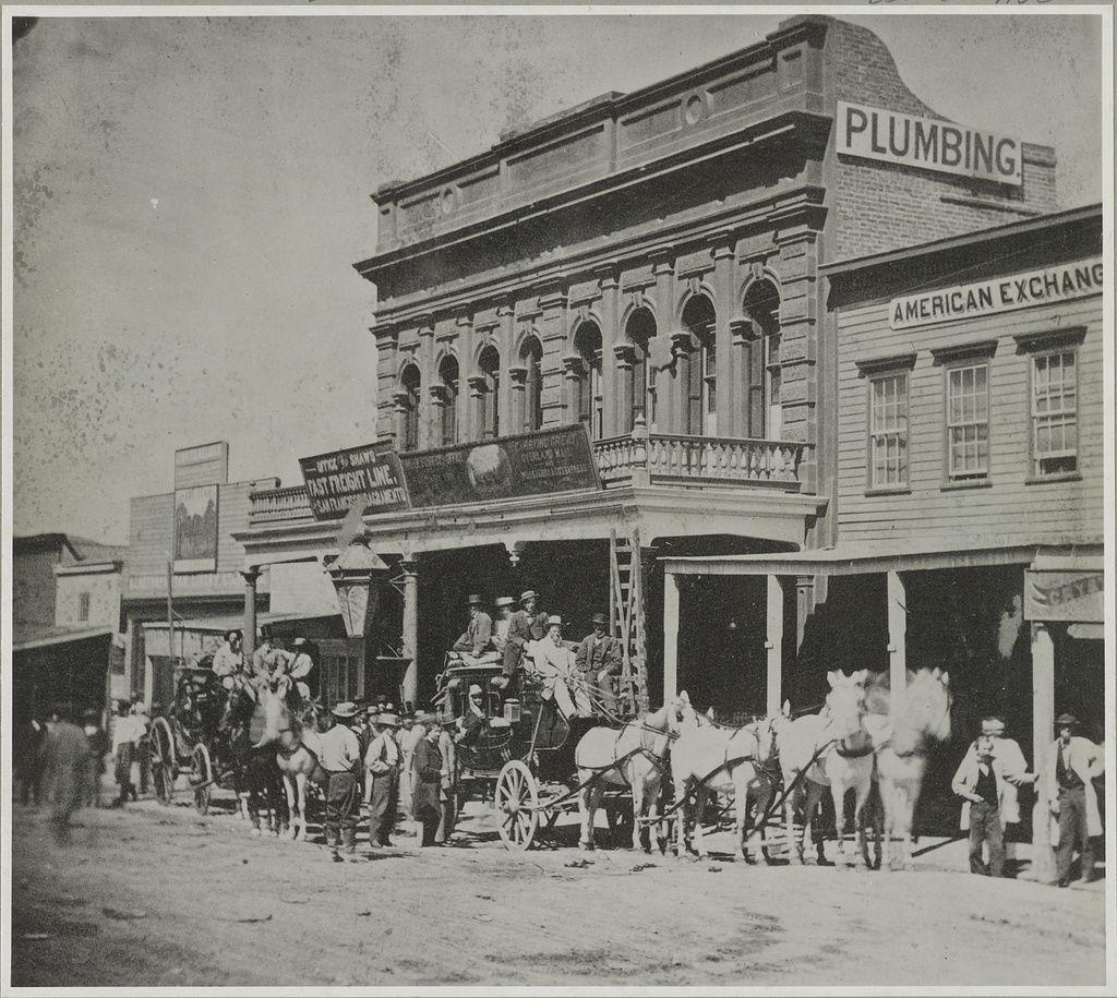 WELLS FARGO NEVER — Getting the job done Lifestyle