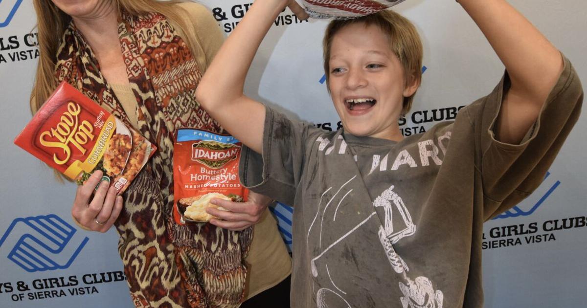 Boys & Girls Clubs of Sierra Vista hosts early Thanksgiving Dinner