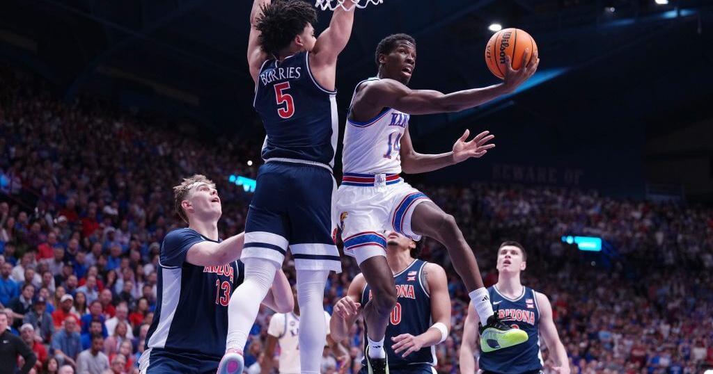 How No. 9 Kansas handed No. 1 Arizona its first loss even without star Darryn Peterson
