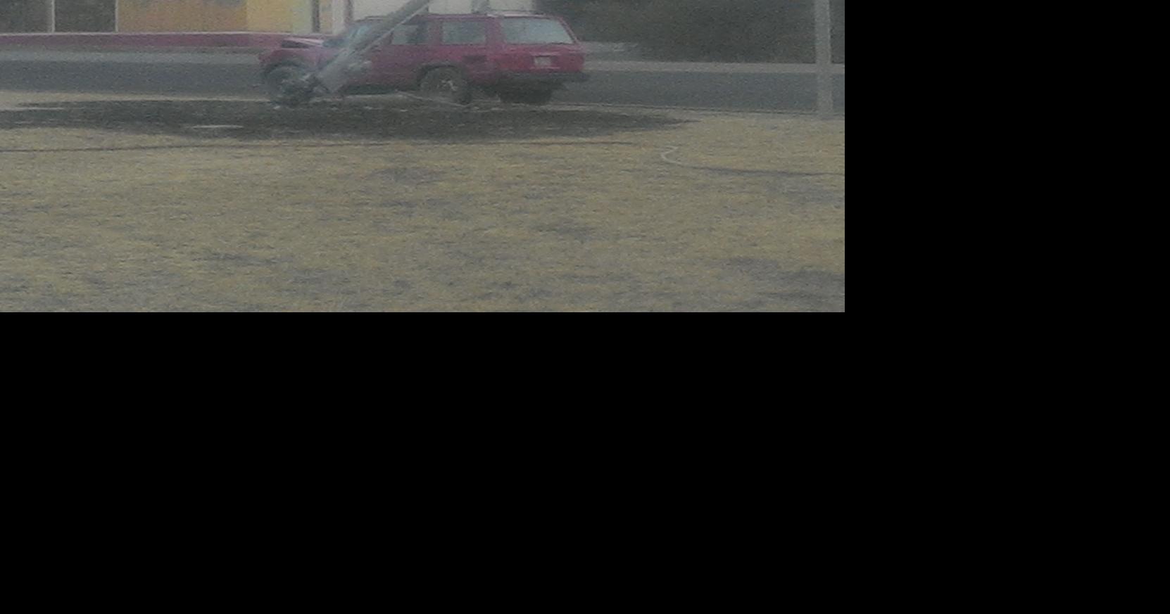 Car accident at Highway 80 roundabout in Bisbee Complementary