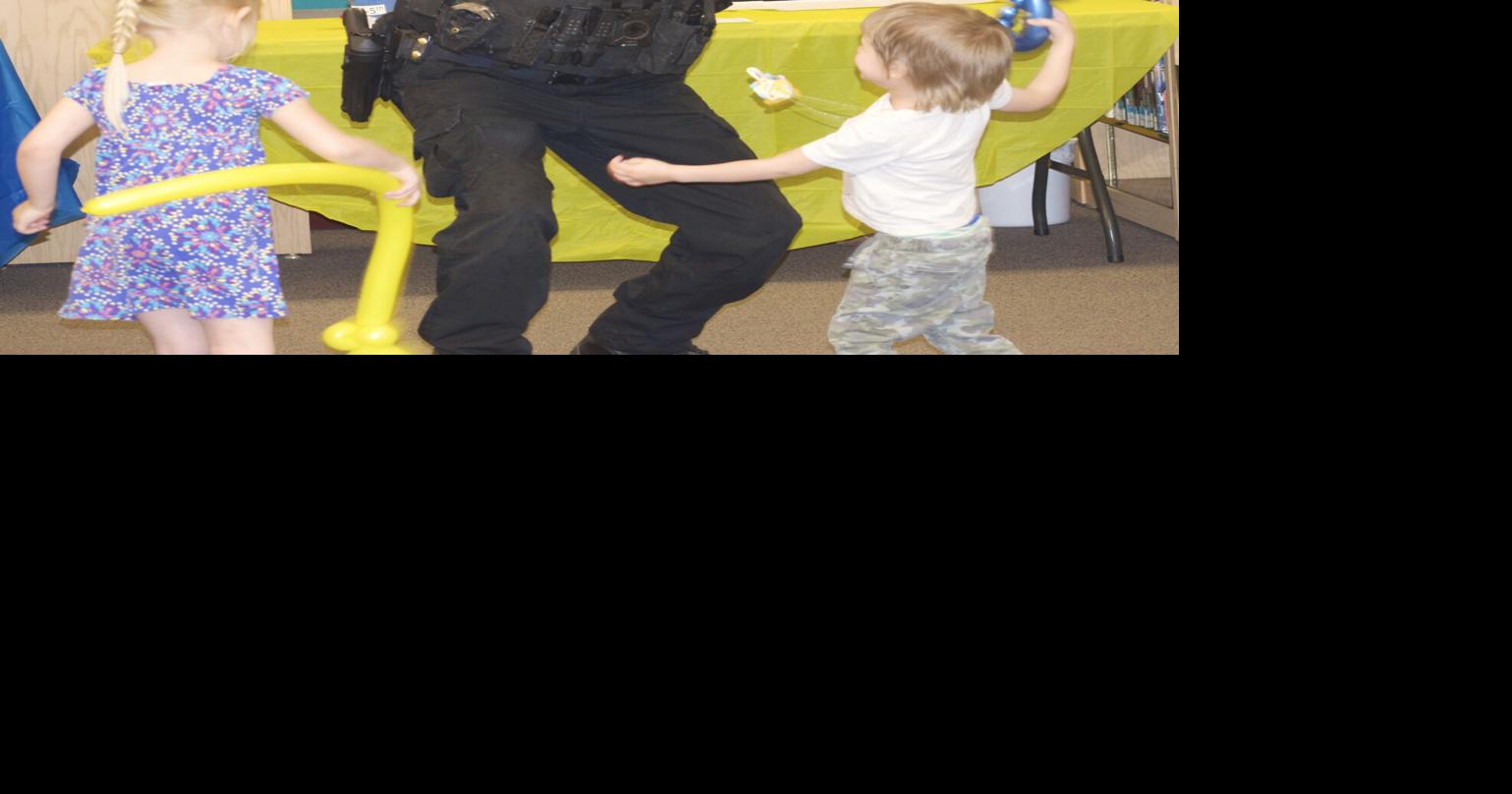 Families enjoy Huachuca City's National Night Out, back to school fair
