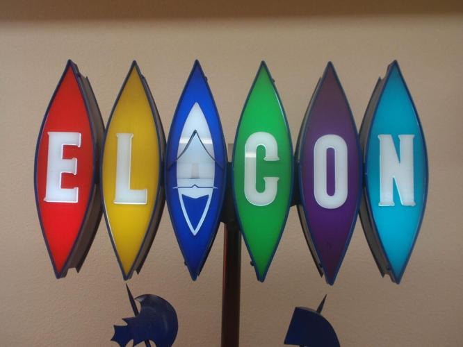 A Taste of Tucson: Lighting up the neon night sky | Lifestyle ...