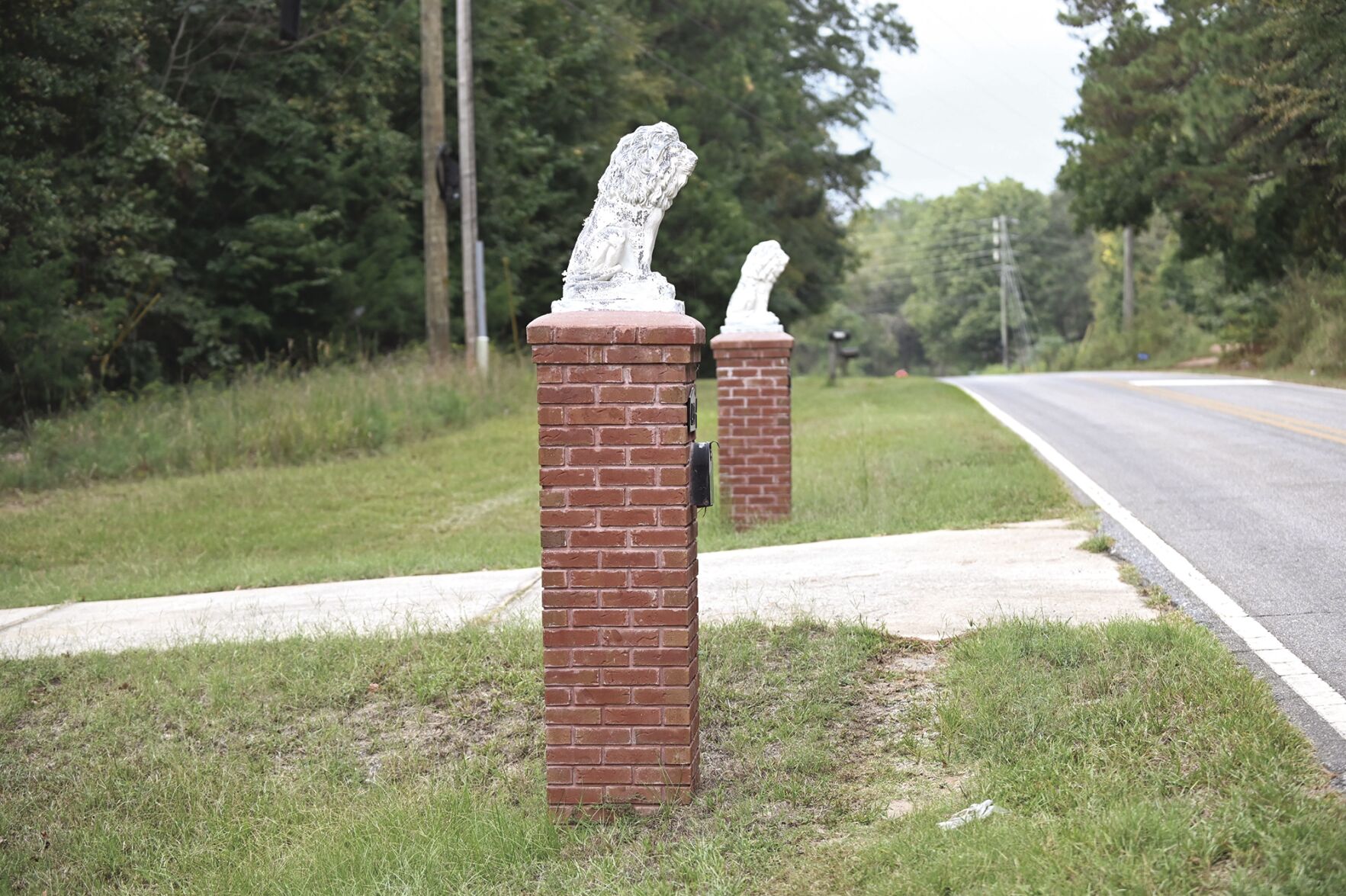County orders brick mailboxes to be removed News