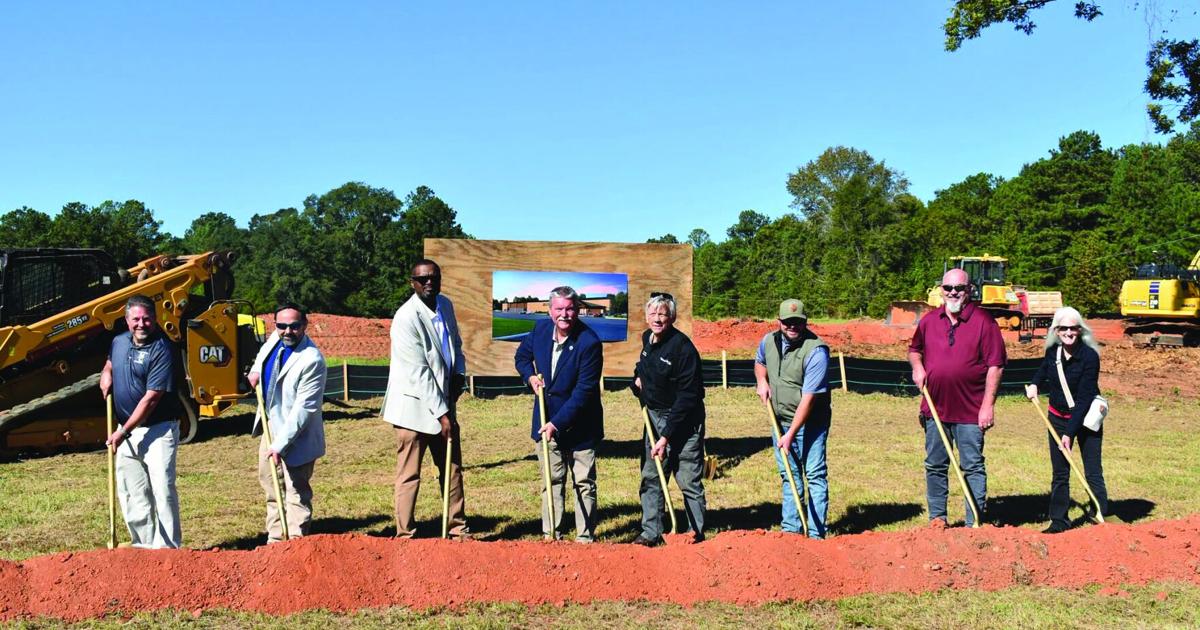 Nets Signing County breaks ground on new ag center | News | mymcr.net