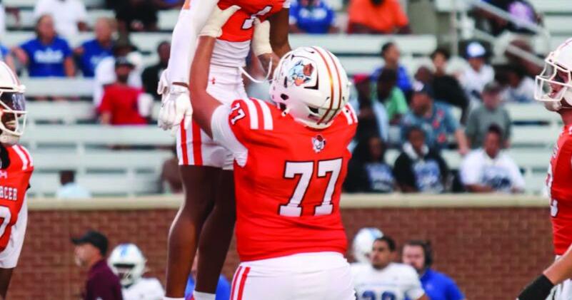 Bears blast Blue Hose in 62-3 rout