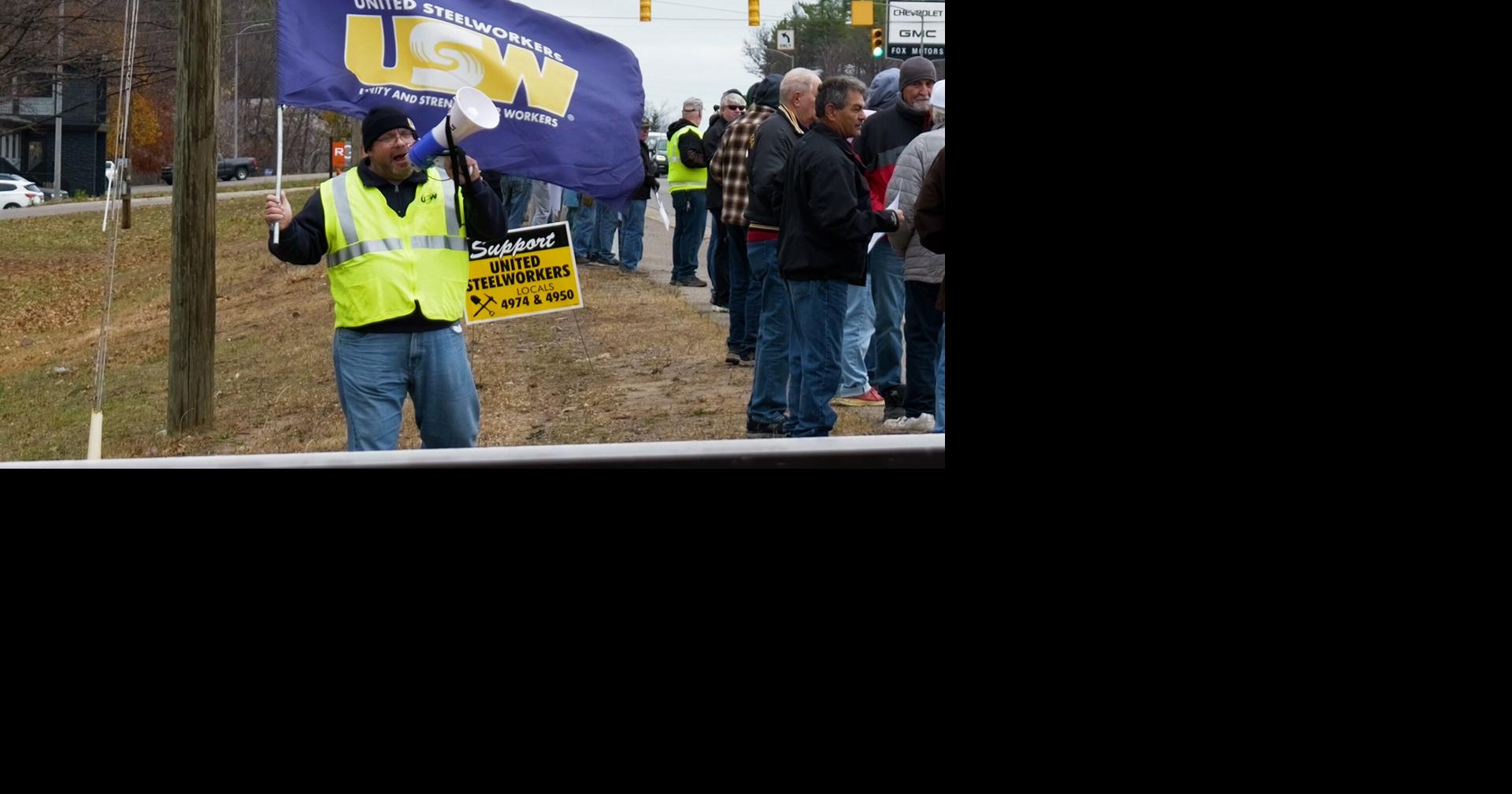 Union steel workers rally for fair contract with mining company in Upper Peninsula