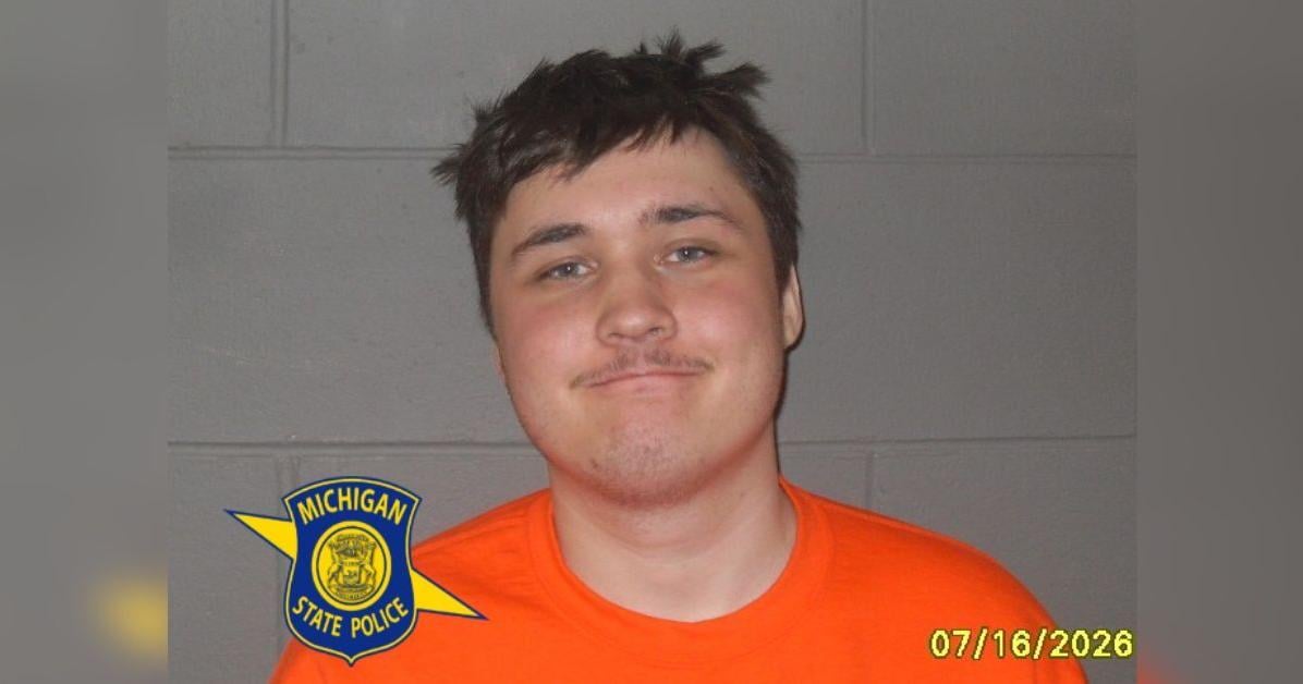 Illinois man accused of trying to run over U.P. trooper, breaking into L'Anse cabin
