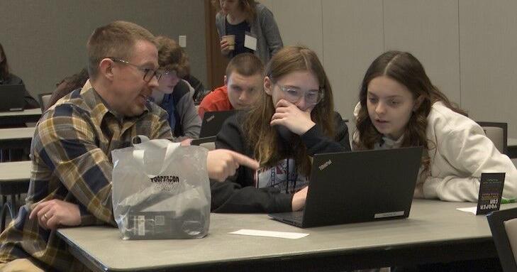 High Schoolers Learn To Hack Like A Yooper At Fourth Annual Yoopercon