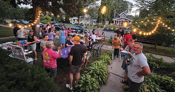 Dining al fresco with your three dozen closest neighbors