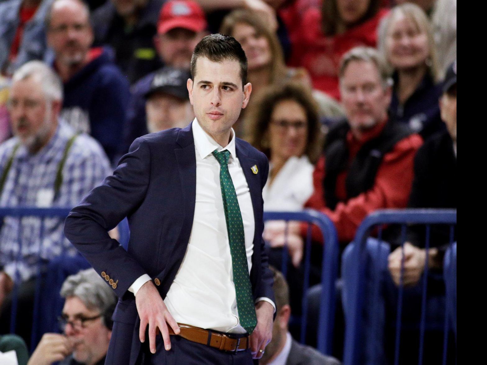 Men S College Basketball First Year Usf Coach Todd Golden Leading