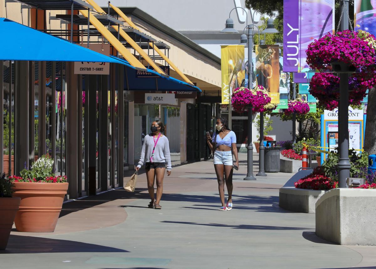 BIZ-RETAIL-SHOPPING-CALIF-SD