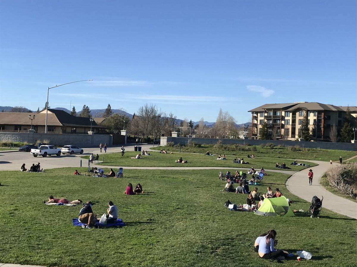 Oxbow Commons dining